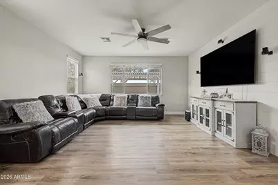 18352 W Kendall Street, Goodyear, AZ 85338 - Photo 8