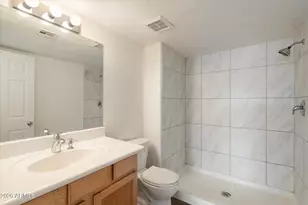 3810 N Maryvale Pkwy, Phoenix, AZ 85031 - Photo 18