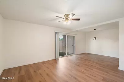 3810 N Maryvale Parkway #Apt 1099, Phoenix, AZ 85031 - Photo 4