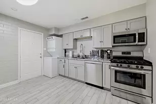 1033 N 25th St, Phoenix, AZ 85008 - Photo 12