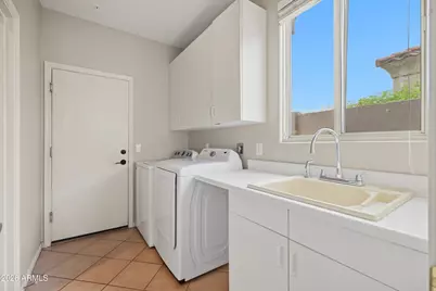 9522 E Cavalry Drive, Scottsdale, AZ 85262 - Photo 16