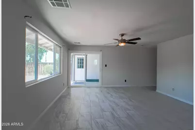2844 N 71st Lane, Phoenix, AZ 85035 - Photo 6