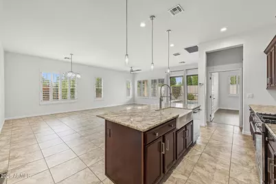 10646 E Nido Avenue, Mesa, AZ 85209 - Photo 8