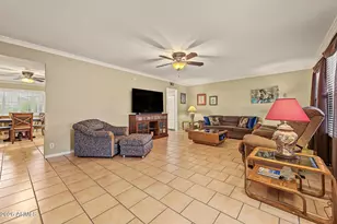 19438 N Sombrero Cir, Sun City, AZ 85373 - Photo 2