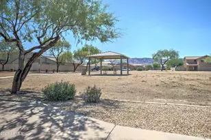 2530 W Carson Rd, Phoenix, AZ 85041 - Photo 32