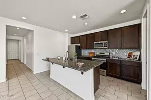 8612 N 180th Ave, Waddell, AZ 85355 - Photo 12