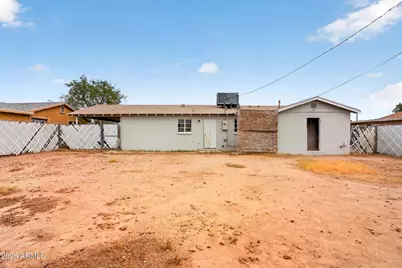 1032 N 27th Drive, Phoenix, AZ 85009 - Photo 18