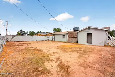 1032 N 27th Drive, Phoenix, AZ 85009 - Photo 20