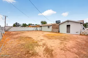 1032 N 27th Dr, Phoenix, AZ 85009 - Photo 20