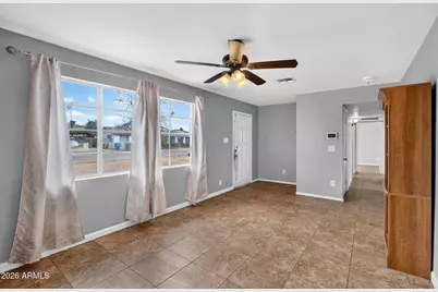 1032 N 27th Drive, Phoenix, AZ 85009 - Photo 4