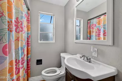 1032 N 27th Drive, Phoenix, AZ 85009 - Photo 6