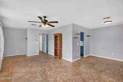 1032 N 27th Drive, Phoenix, AZ 85009 - Photo 2