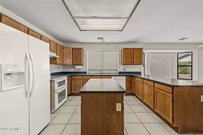 9802 W Rockwood Drive, Peoria, AZ 85382 - Photo 14