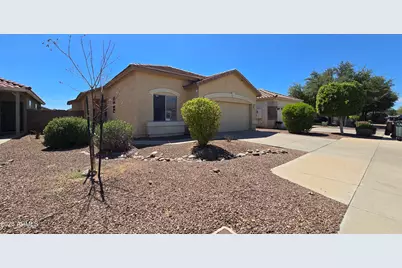 12523 W Estero Lane, Litchfield Park, AZ 85340 - Photo 2
