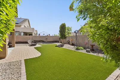 2329 W Crimson Terrace, Phoenix, AZ 85085 - Photo 32