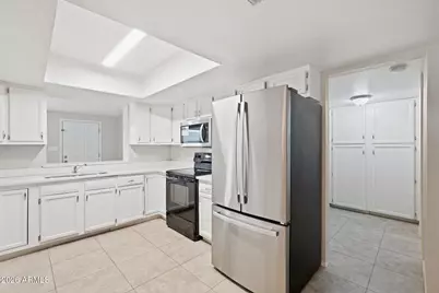 3143 W Julie Drive, Phoenix, AZ 85027 - Photo 4