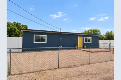 573 S Ocotillo Drive, Apache Junction, AZ 85120 - Photo 1