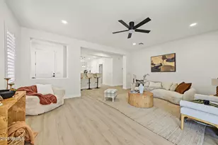 4410 E Campo Bello Dr, Phoenix, AZ 85032 - Photo 10