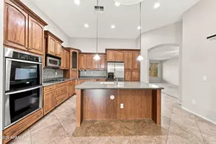 14633 W St Moritz Ln, Surprise, AZ 85379 - Photo 10