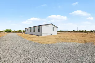 35525 W Bay Circle, Tonopah, AZ 85354 - Photo 10