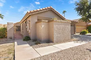 9425 W Taro Ln, Peoria, AZ 85382 - Photo 6