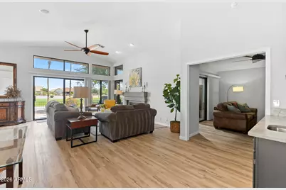 9425 W Taro Lane, Peoria, AZ 85382 - Photo 2