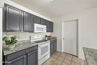 1750 E Renegade Trail, San Tan Valley, AZ 85143 - Photo 18