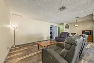 3040 W Phelps Rd, Phoenix, AZ 85053 - Photo 6