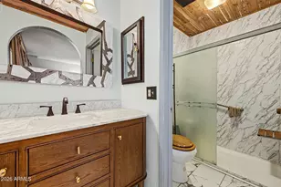 3040 W Phelps Rd, Phoenix, AZ 85053 - Photo 16