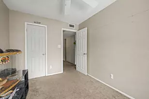 3404 W Echo Ln, Phoenix, AZ 85051 - Photo 10