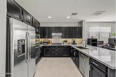 2820 E Sunland Avenue, Phoenix, AZ 85040 - Photo 2