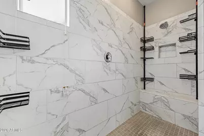 2820 E Sunland Avenue, Phoenix, AZ 85040 - Photo 20