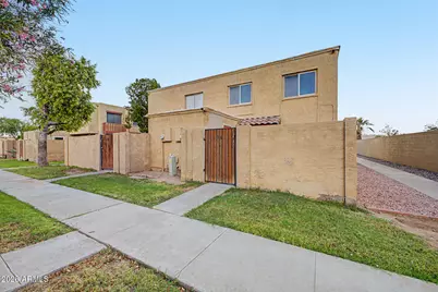 948 S Alma School Road #13, Mesa, AZ 85210 - Photo 2