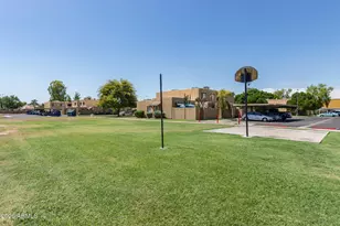 948 S Alma School Rd, Mesa, AZ 85210 - Photo 22