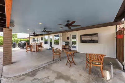 10011 W Prairie Hills Circle, Sun City, AZ 85351 - Photo 32