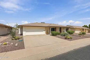 10011 W Prairie Hills Cir, Sun City, AZ 85351 - Photo 6