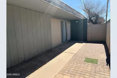 2030 W Cactus Road #C, Phoenix, AZ 85029 - Photo 8