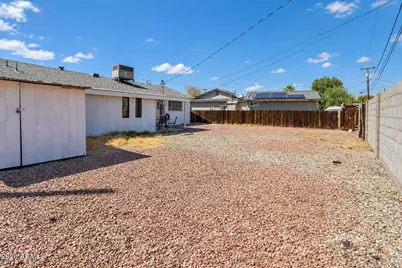 12811 N 29th Drive, Phoenix, AZ 85029 - Photo 14