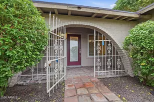 2533 W Laguna Azul Ave, Mesa, AZ 85202 - Photo 4