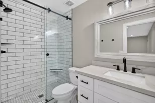 5211 E Windrose Dr, Scottsdale, AZ 85254 - Photo 74