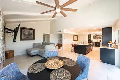 7702 E Palm Lane, Scottsdale, AZ 85257 - Photo 10
