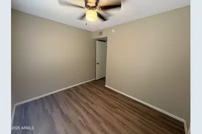 7556 W Turney Avenue, Phoenix, AZ 85033 - Photo 20