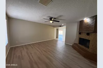 7556 W Turney Avenue, Phoenix, AZ 85033 - Photo 4