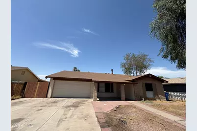 7556 W Turney Avenue, Phoenix, AZ 85033 - Photo 1