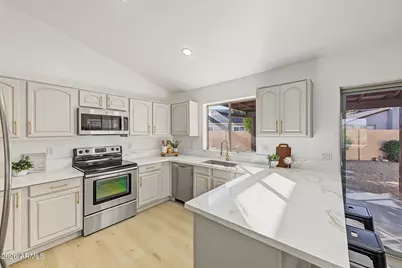 18836 N 2nd Drive, Phoenix, AZ 85027 - Photo 6