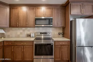 2040 S Longmore St, Mesa, AZ 85202 - Photo 4