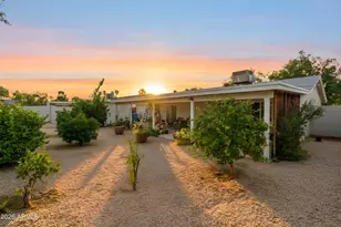 3710 E Ludlow Dr, Phoenix, AZ 85032 - Photo 28
