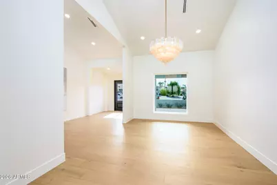 8544 E San Lorenzo Drive, Scottsdale, AZ 85258 - Photo 32