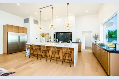 8544 E San Lorenzo Drive, Scottsdale, AZ 85258 - Photo 16