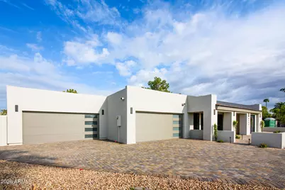 8544 E San Lorenzo Drive, Scottsdale, AZ 85258 - Photo 2